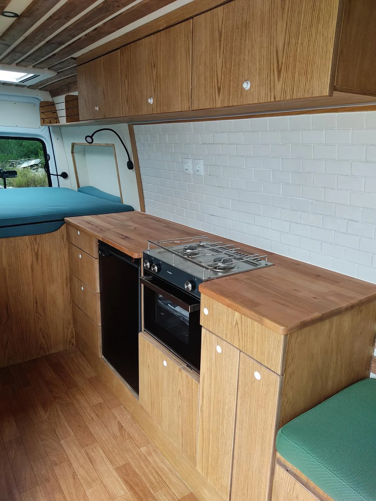 Mercedes-Benz Sprinter L4H2 — view 3
