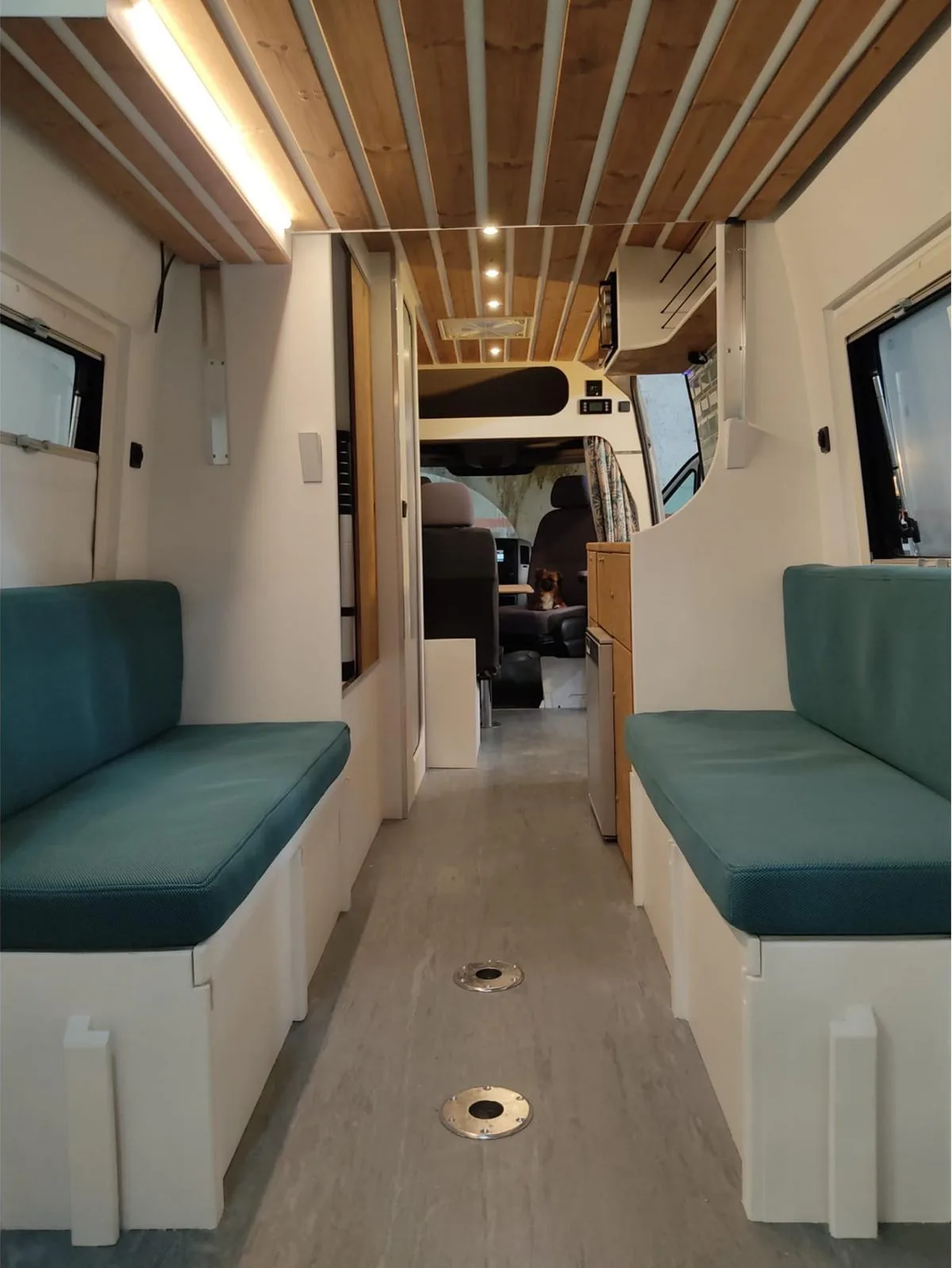 Mercedes-Benz Sprinter L4H2 — vista 10