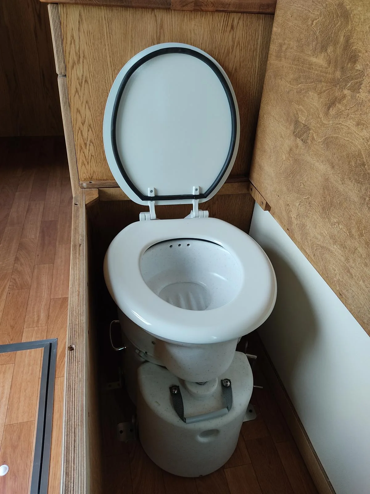 Mercedes-Benz Sprinter L4H2 — view 11