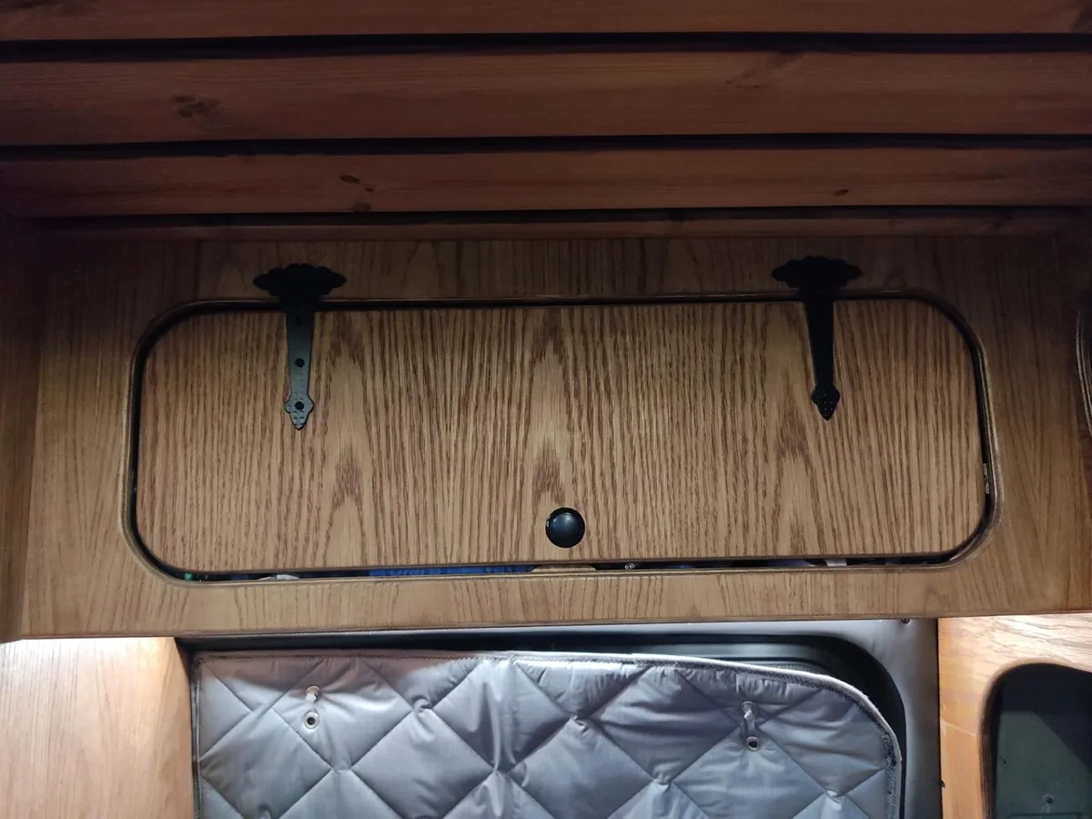 Mercedes-Benz Sprinter — view 2