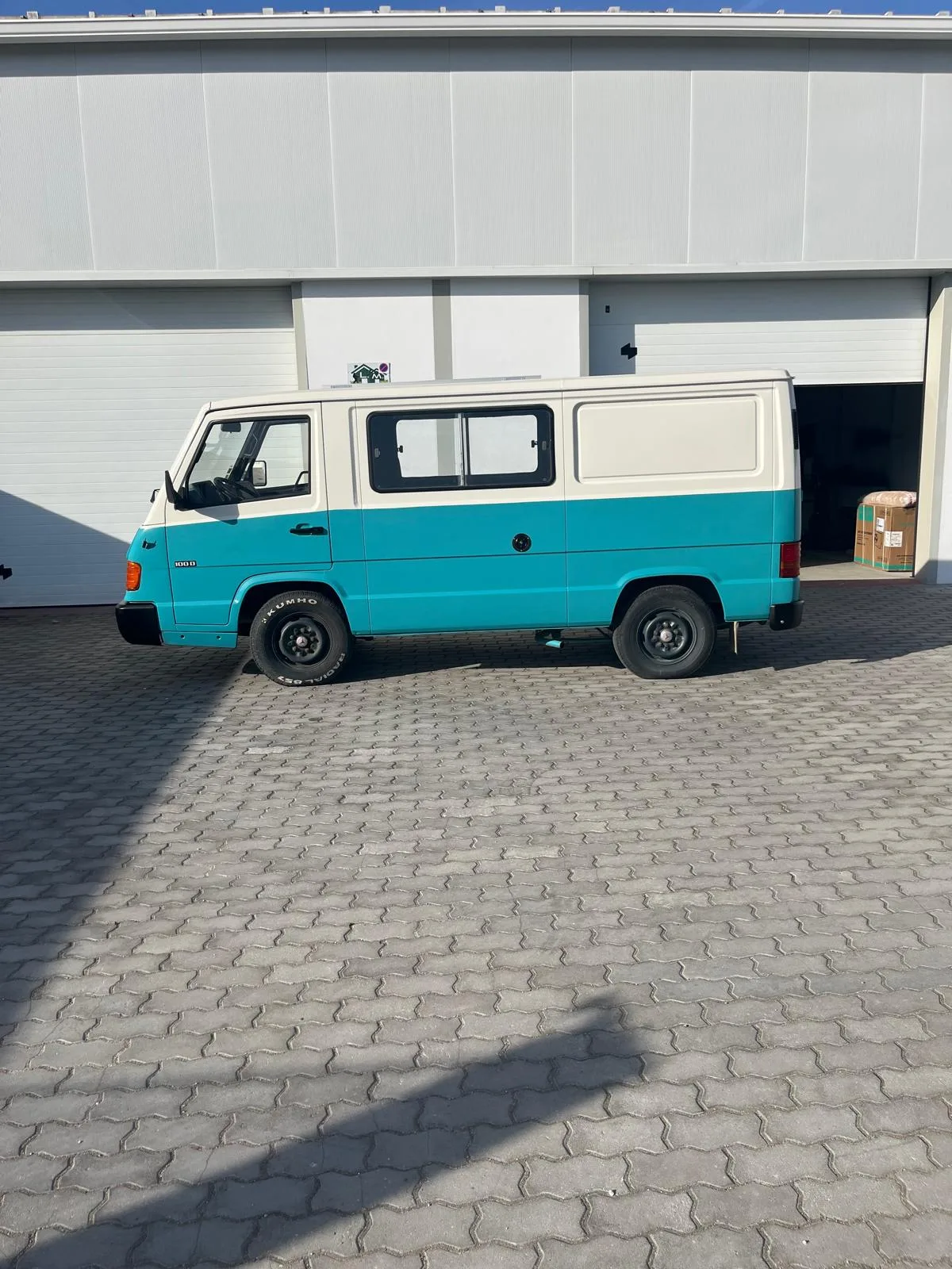 Mercedes-Benz MB100 — foto de capa