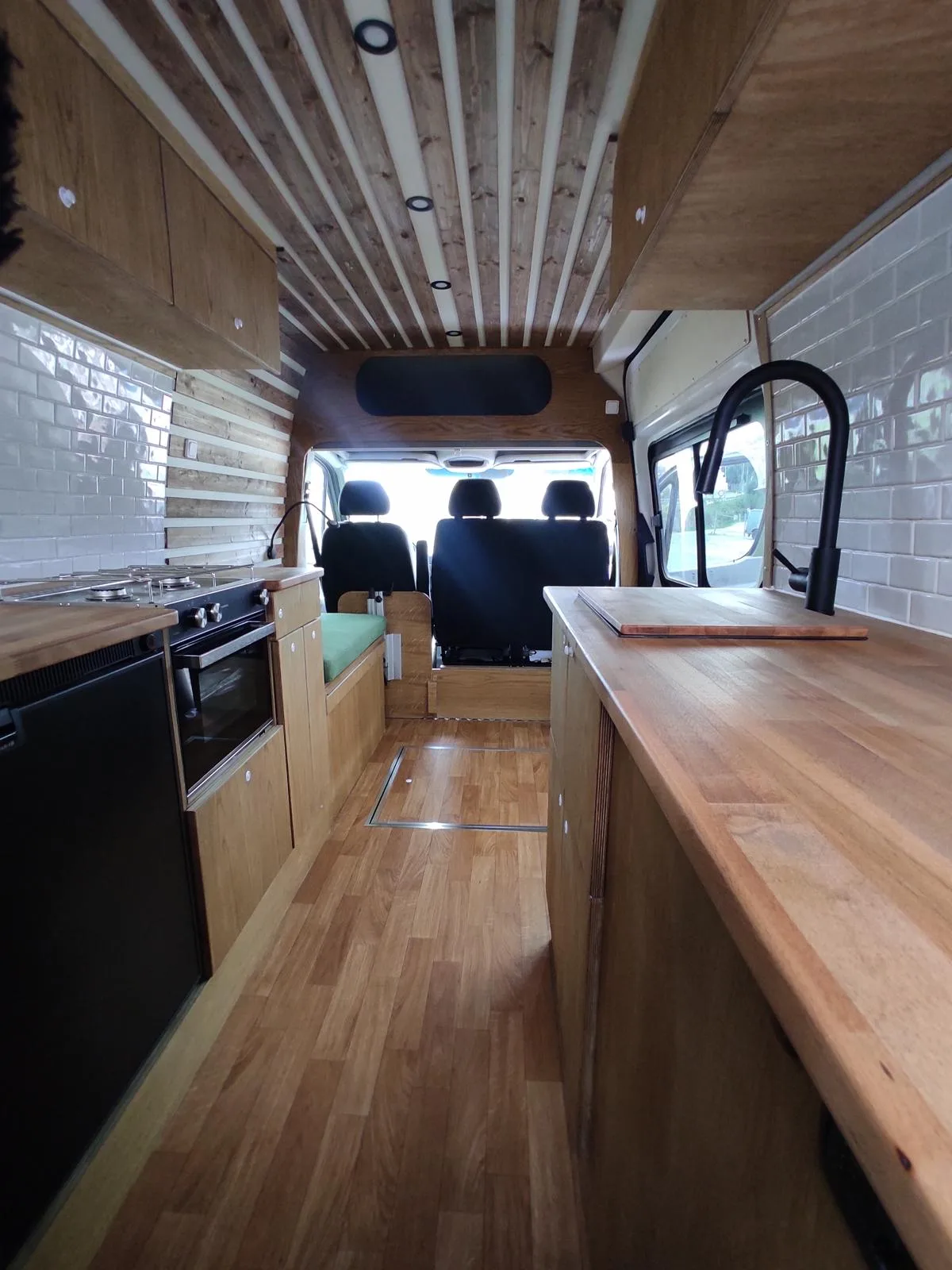 Mercedes-Benz Sprinter L4H2 — view 6