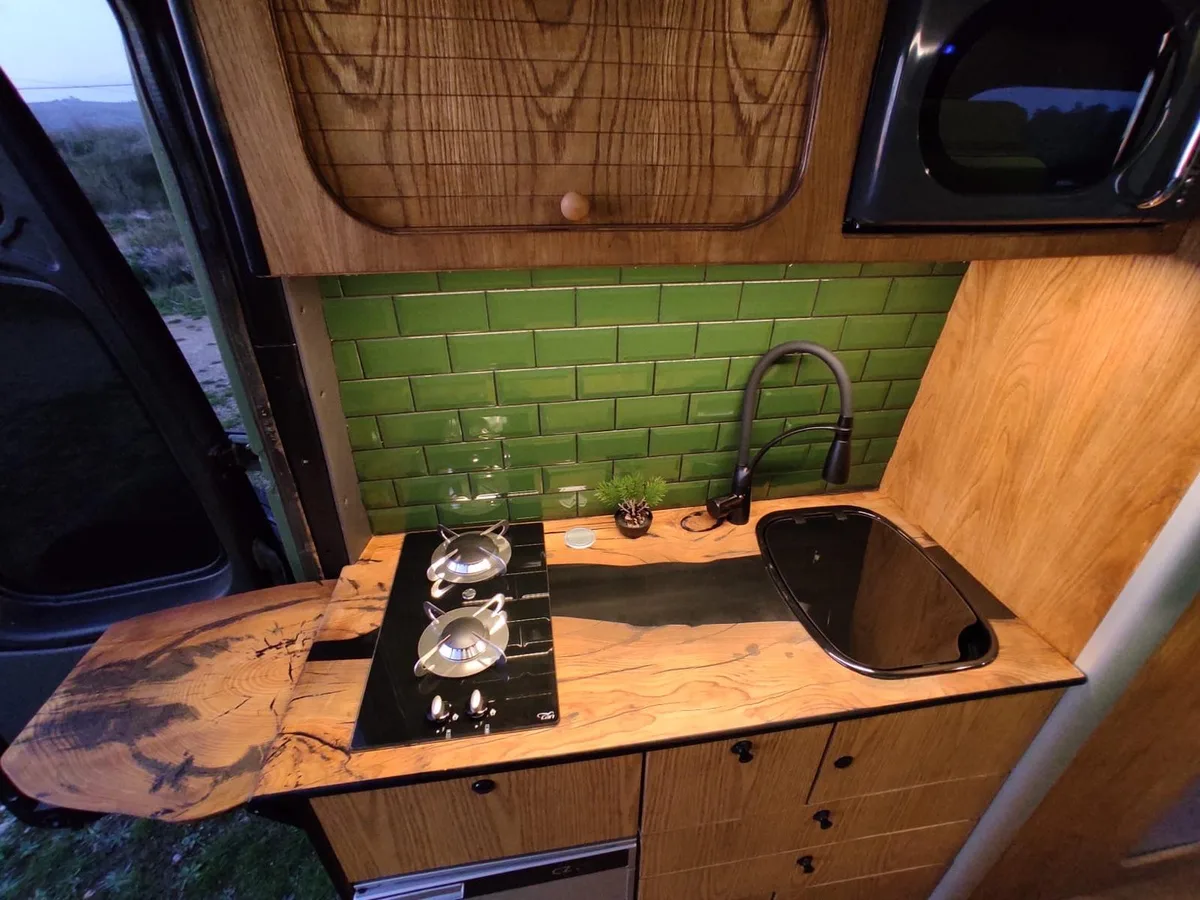 Mercedes-Benz Sprinter — view 5