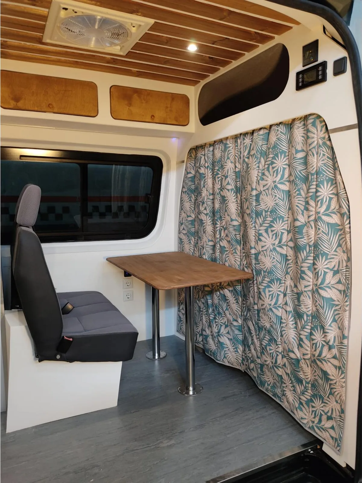 Mercedes-Benz Sprinter L4H2 — vista 12