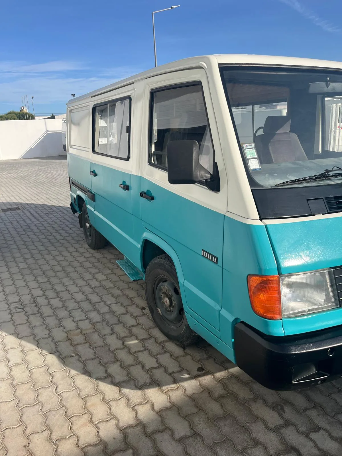 Mercedes-Benz MB100 — view 5